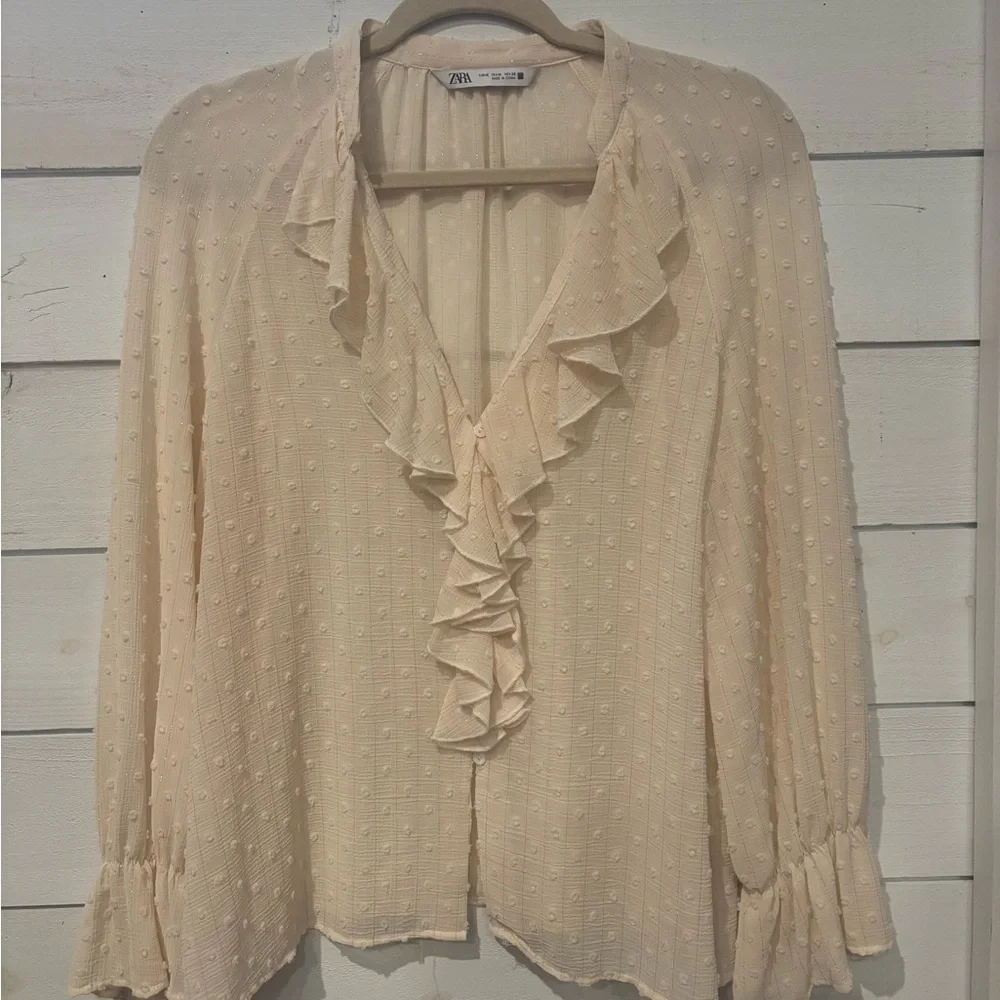 Zara Tan Ruffled 3/4 Sleeve Blouse ins size medium - Picture 10 of 13